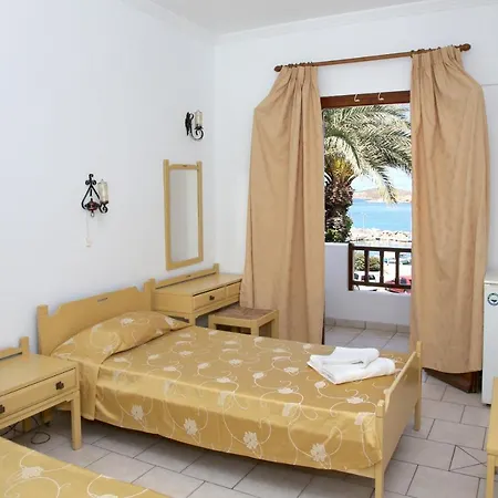 Asterias Hotel 2*