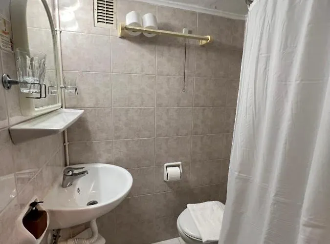 호텔 Asterias - Seafront 2*