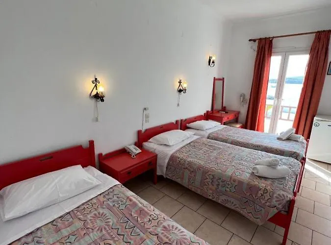 호텔 Asterias - Seafront 2*